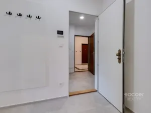 Pronájem bytu 1+kk, Praha - Vinohrady, Vinohradská, 30 m2