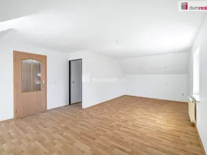 Prodej rodinného domu, Karlovice, 220 m2