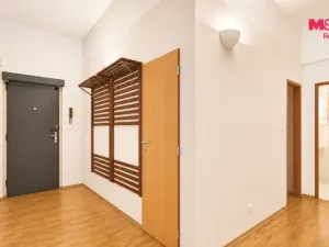 Prodej bytu 3+1, Praha - Vysočany, Podnádražní, 93 m2