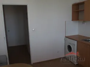 Pronájem bytu 1+1, Opava - Kylešovice, 17. listopadu, 35 m2
