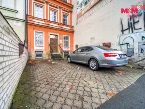 Pronájem obchodního prostoru, Plzeň, sady 5. května, 12 m2