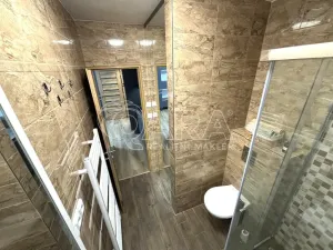 Pronájem bytu 1+kk, Neumětely, Příbramská, 27 m2