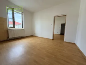 Pronájem bytu 2+1, Sokolov, Křížová, 47 m2