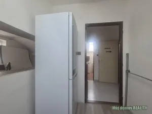 Pronájem bytu 1+1, Praha - Štěrboholy, Pod areálem, 45 m2