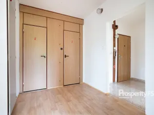 Prodej bytu 3+1, Ústí nad Labem - Krásné Březno, Neštěmická, 74 m2