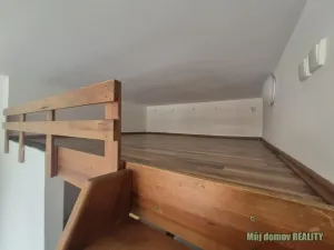 Pronájem bytu 1+kk, Praha - Vysočany, Freyova, 21 m2