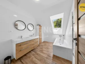 Prodej rodinného domu, Rožnov pod Radhoštěm, V Mokrém, 250 m2
