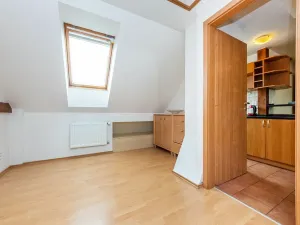 Pronájem bytu 2+kk, Praha - Horní Počernice, Náchodská, 50 m2