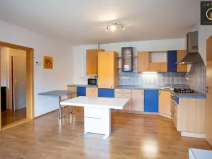 Prodej bytu 4+kk, Karlovy Vary, Sokolovská, 95 m2
