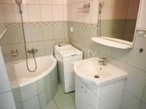 Pronájem bytu 2+1, Náměšť nad Oslavou, Jiráskova, 55 m2