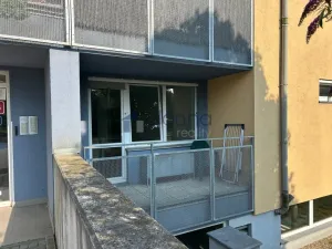 Pronájem bytu 1+kk, Praha, U Hostavického potoka, 36 m2