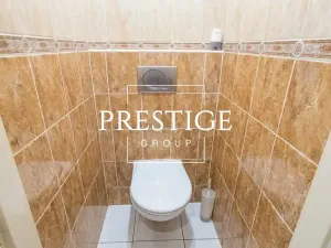 Pronájem bytu 2+1, Praha - Kobylisy, Famfulíkova, 60 m2