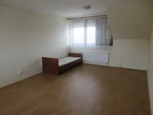 Prodej bytu 2+kk, Šaratice, Slunná, 53 m2