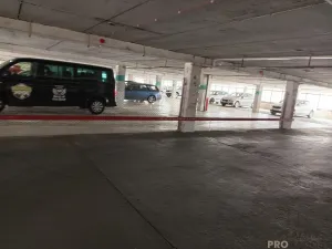 Pronájem garážového stání, Praha, Lovosická, 18 m2