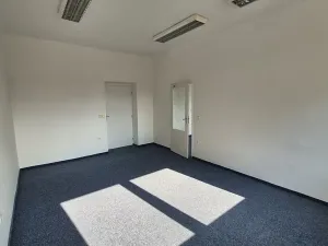Pronájem kanceláře, Praha - Nusle, V Občanském domově, 37 m2