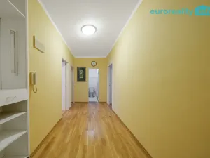 Prodej bytu 2+1, Karlovy Vary, Koptova, 80 m2