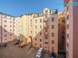 Prodej bytu 2+1, Karlovy Vary, Koptova, 80 m2