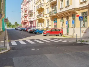 Prodej bytu 2+1, Karlovy Vary, Koptova, 80 m2