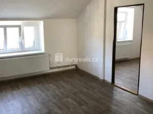 Pronájem bytu 2+1, Děčín - Děčín II-Nové Město, Kamenická, 56 m2