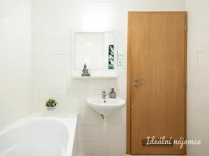 Pronájem bytu 1+kk, Praha - Hostivař, Vladycká, 28 m2