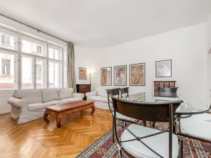 Pronájem bytu 3+1, Praha - Nové Město, Odborů, 81 m2