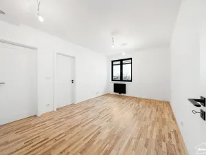 Prodej bytu 3+kk, Praha - Dolní Chabry, Kobyliská, 54 m2