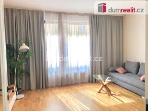 Pronájem bytu 1+kk, Praha - Smíchov, Grafická, 31 m2