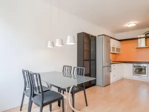 Pronájem bytu 2+kk, Praha - Hostivař, náměstí Přátelství, 55 m2