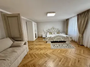 Prodej ubytování, Karlovy Vary, Zámecký vrch, 351 m2