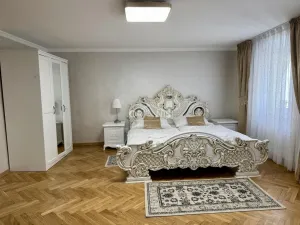 Prodej rodinného domu, Karlovy Vary, Zámecký vrch, 351 m2