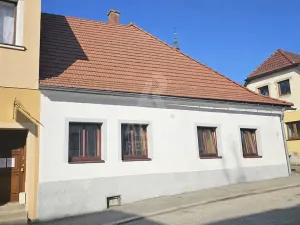 Prodej atypického bytu, Kamenice nad Lipou, Dobšova, 87 m2