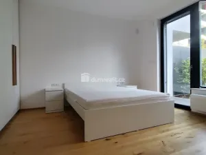Pronájem bytu 2+kk, Praha - Nusle, Mužíkova, 44 m2