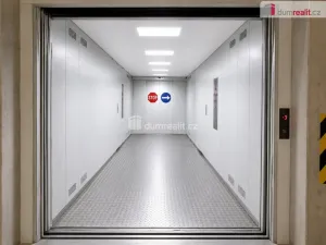 Pronájem bytu 2+kk, Praha - Žižkov, Jeseniova, 84 m2