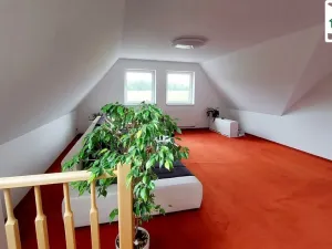 Pronájem bytu 3+1, Cheb - Skalka, Komorní Dvůr, 100 m2