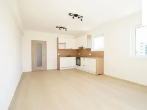 Pronájem bytu 2+kk, Liberec, Vojanova, 47 m2