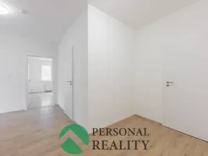 Pronájem bytu 3+1, Karlovy Vary, Pod Svahem, 86 m2