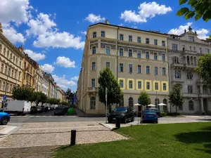 Prodej bytu 5+kk, Praha - Vinohrady, náměstí Jiřího z Poděbrad, 117 m2