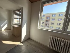 Pronájem bytu 2+1, Hrušovany u Brna, Sídliště, 58 m2