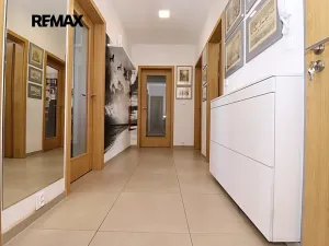 Prodej bytu 4+kk, Pardubice, Husova, 93 m2