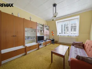 Prodej bytu 3+1, Karlovy Vary, Krymská, 83 m2