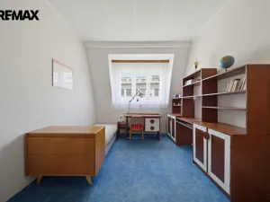 Prodej bytu 3+1, Karlovy Vary, Krymská, 83 m2