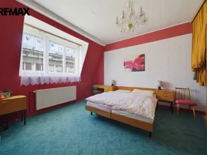 Prodej bytu 3+1, Karlovy Vary, Krymská, 83 m2