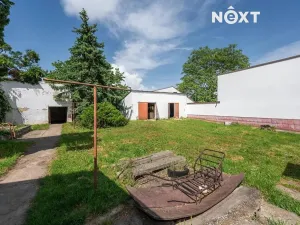 Prodej rodinného domu, Drnholec, nám. Svobody, 210 m2