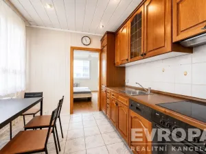 Prodej bytu 3+1, Praha - Hlubočepy, Voskovcova, 77 m2