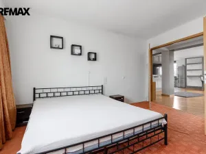 Prodej bytu 2+kk, Karlovy Vary, Horova, 86 m2