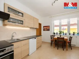 Prodej činžovního domu, Černovice, Táborská, 330 m2