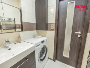 Prodej bytu 2+kk, Praha - Kobylisy, Rajmonova, 44 m2