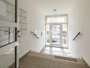 Pronájem bytu 3+kk, Praha - Libeň, Nad Okrouhlíkem, 102 m2