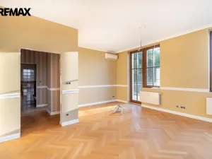 Prodej bytu 6+kk a větší, Karlovy Vary, Svahová, 537 m2