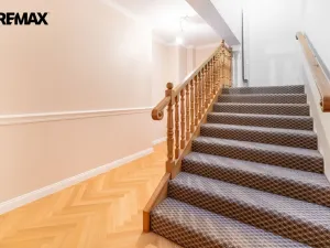 Prodej bytu 6+kk a větší, Karlovy Vary, Svahová, 537 m2
